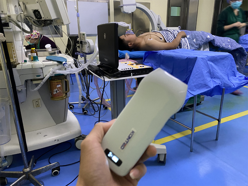 Sonda ad ultrasuoni Wireless utilizzata nella cura critica